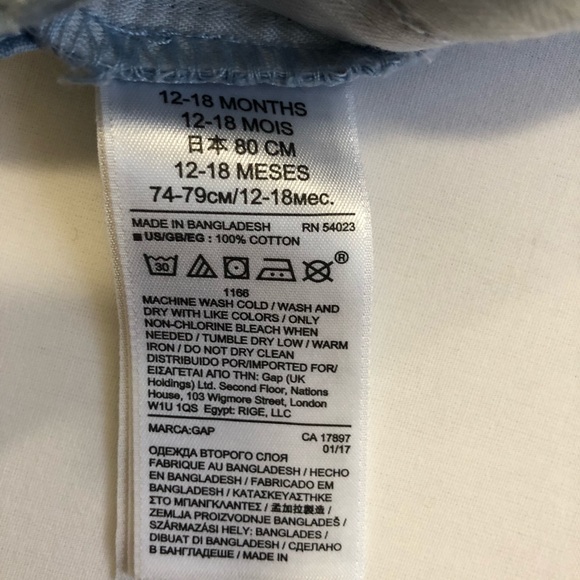 Gap shorts and 2 skirts bundle - Picture 5 of 9